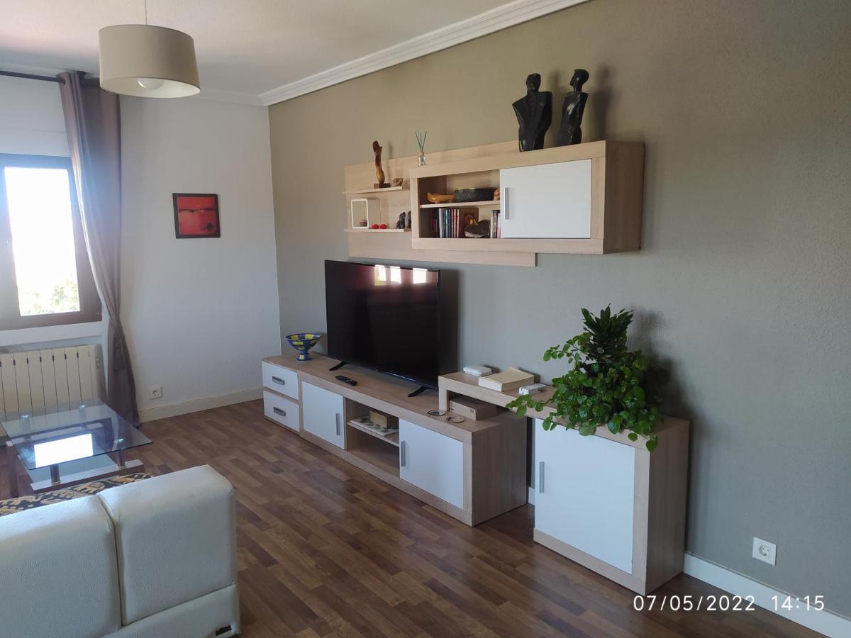Piso Navas Apartment Navas de San Antonio Екстериор снимка