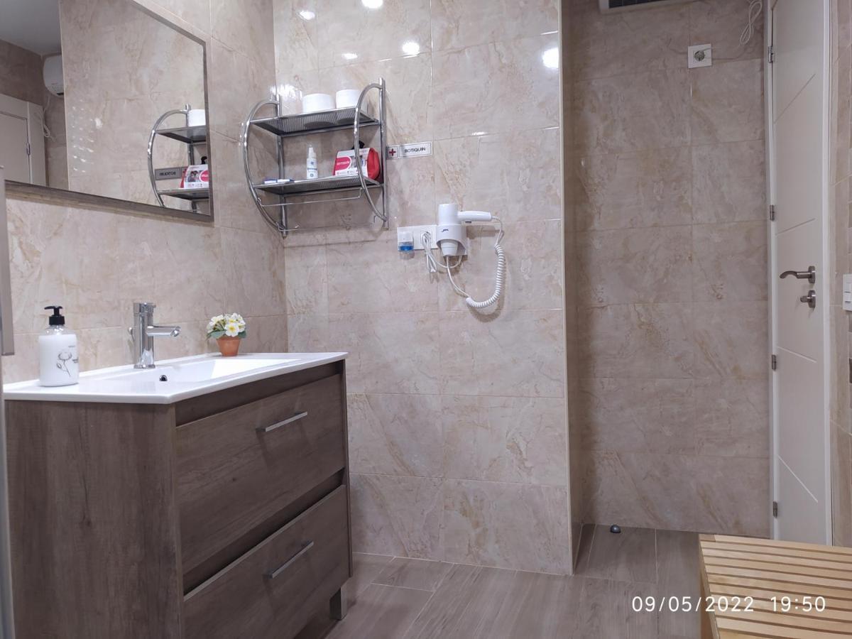 Piso Navas Apartment Navas de San Antonio Екстериор снимка