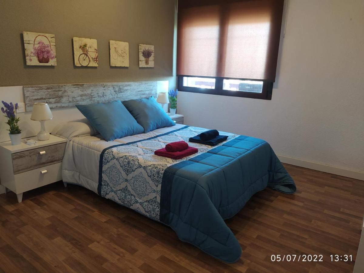 Piso Navas Apartment Navas de San Antonio Екстериор снимка