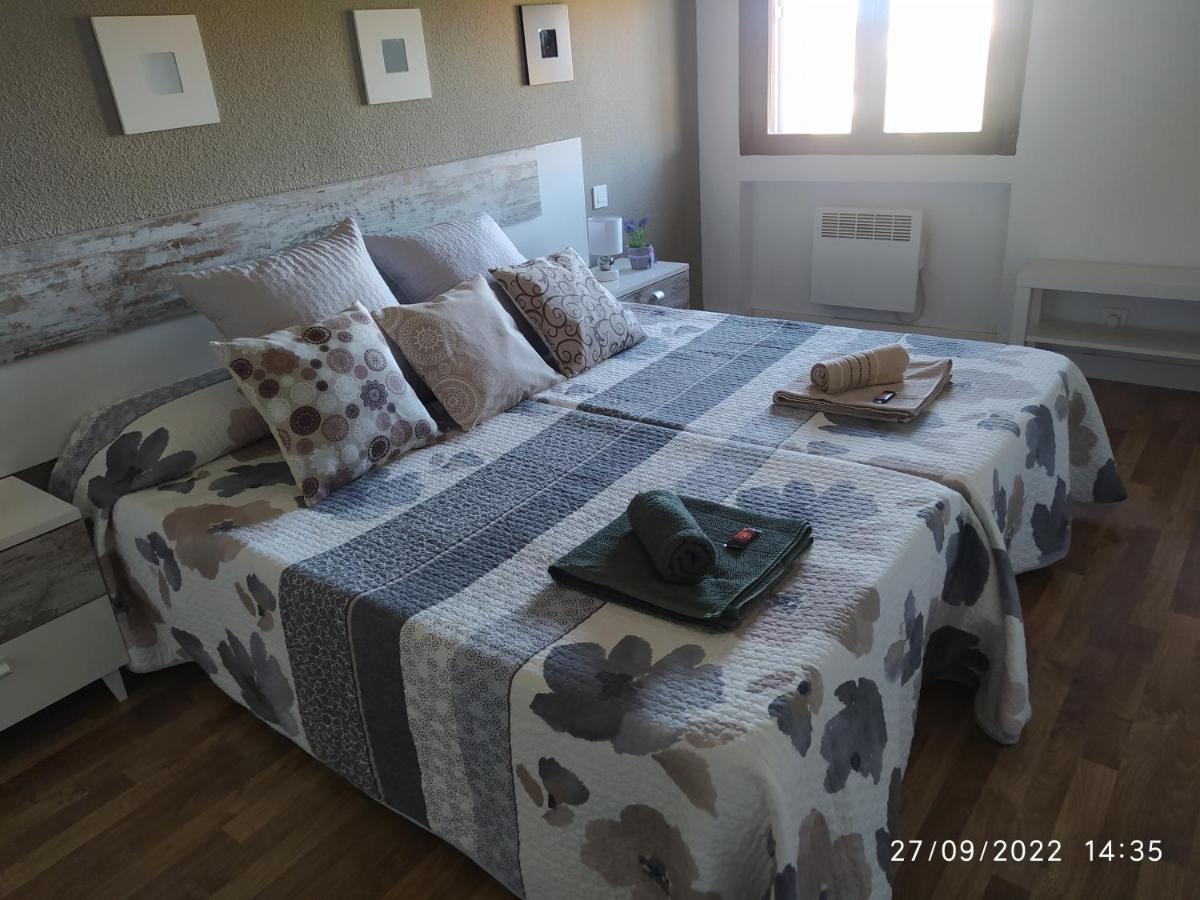 Piso Navas Apartment Navas de San Antonio Екстериор снимка
